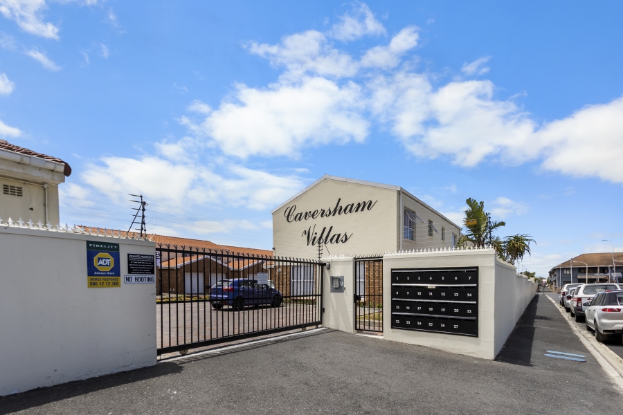 2 Bedroom Property for Sale in Heathfield Western Cape